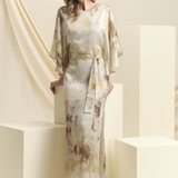 Robe Jour 7 Maison Ohr en batik de soie – manches papillon élégance minérale