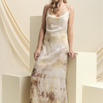 Robe longue dos nu Providence Maison Ohr en batik de soie de Lyon